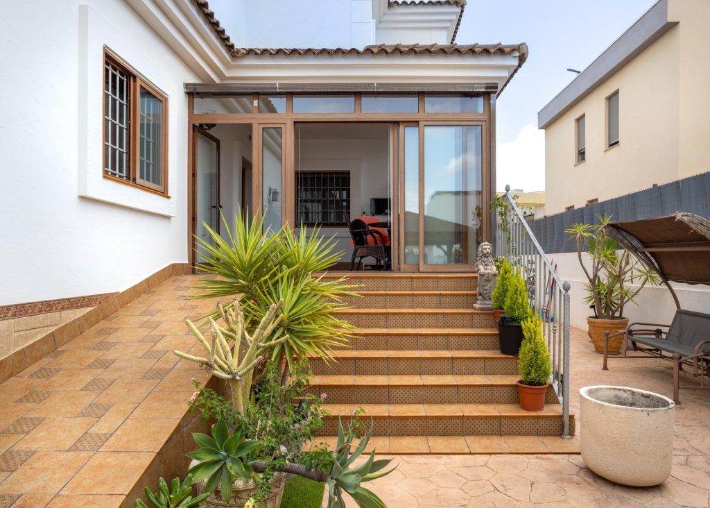 Venta - Chalet - Los Montesinos - La Herrada