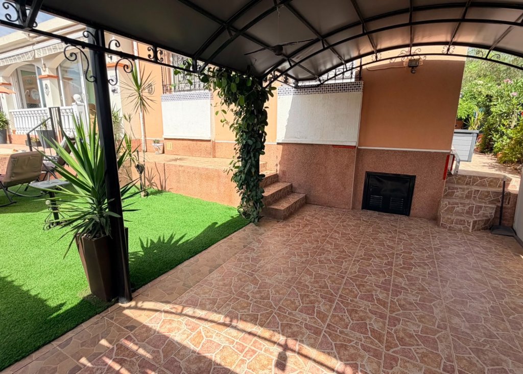 Venta - Chalet - Los Montesinos - La Herrada