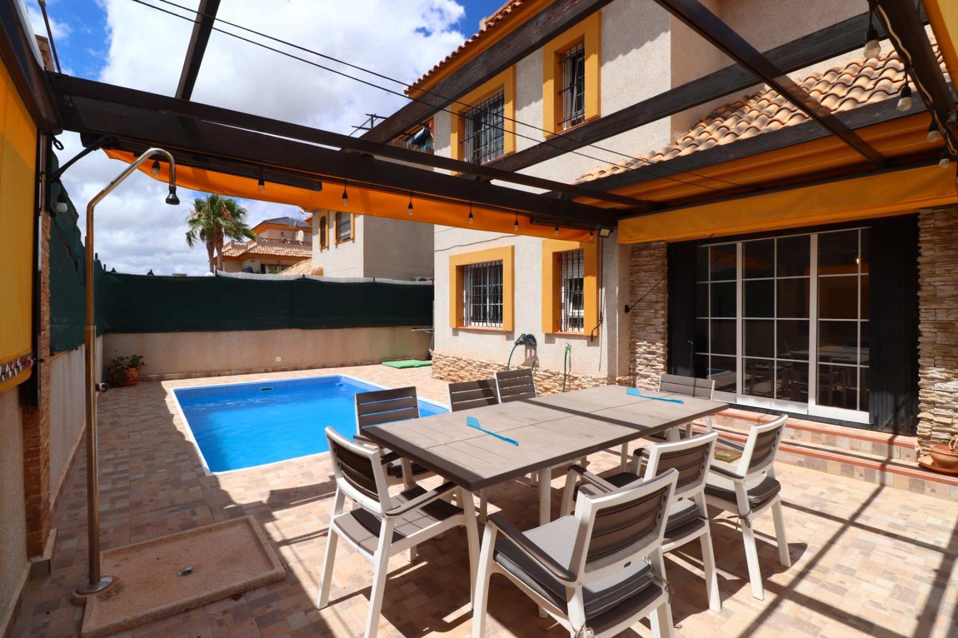 Venta - Chalet - Los Montesinos - La Herrada