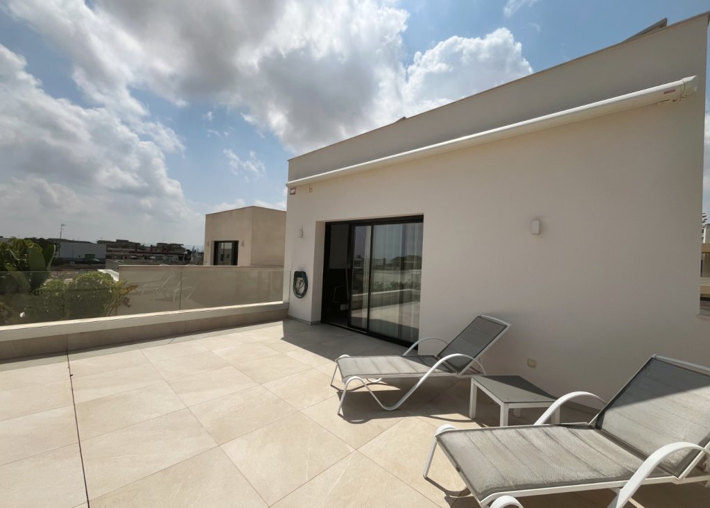 Venta - Chalet - Los Montesinos - La Herrada
