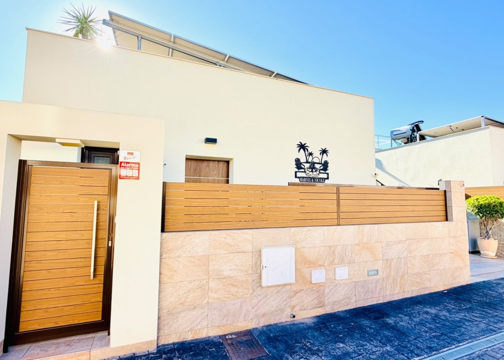 Venta - Chalet - Los Montesinos - La Herrada