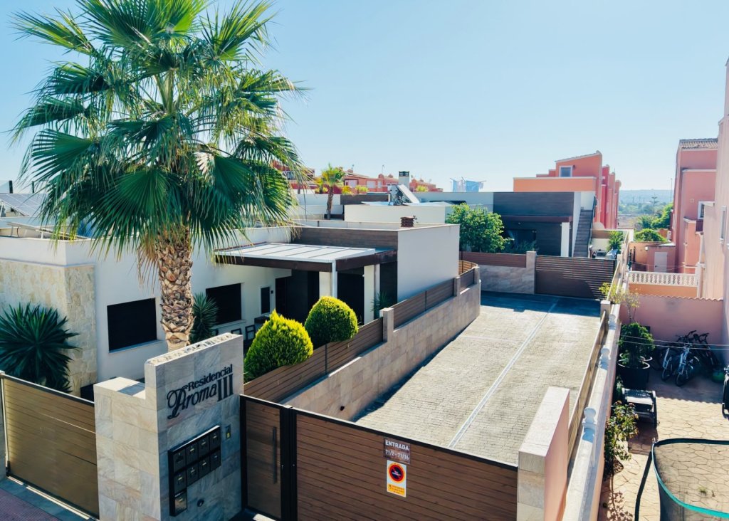 Venta - Chalet - Los Montesinos - La Herrada