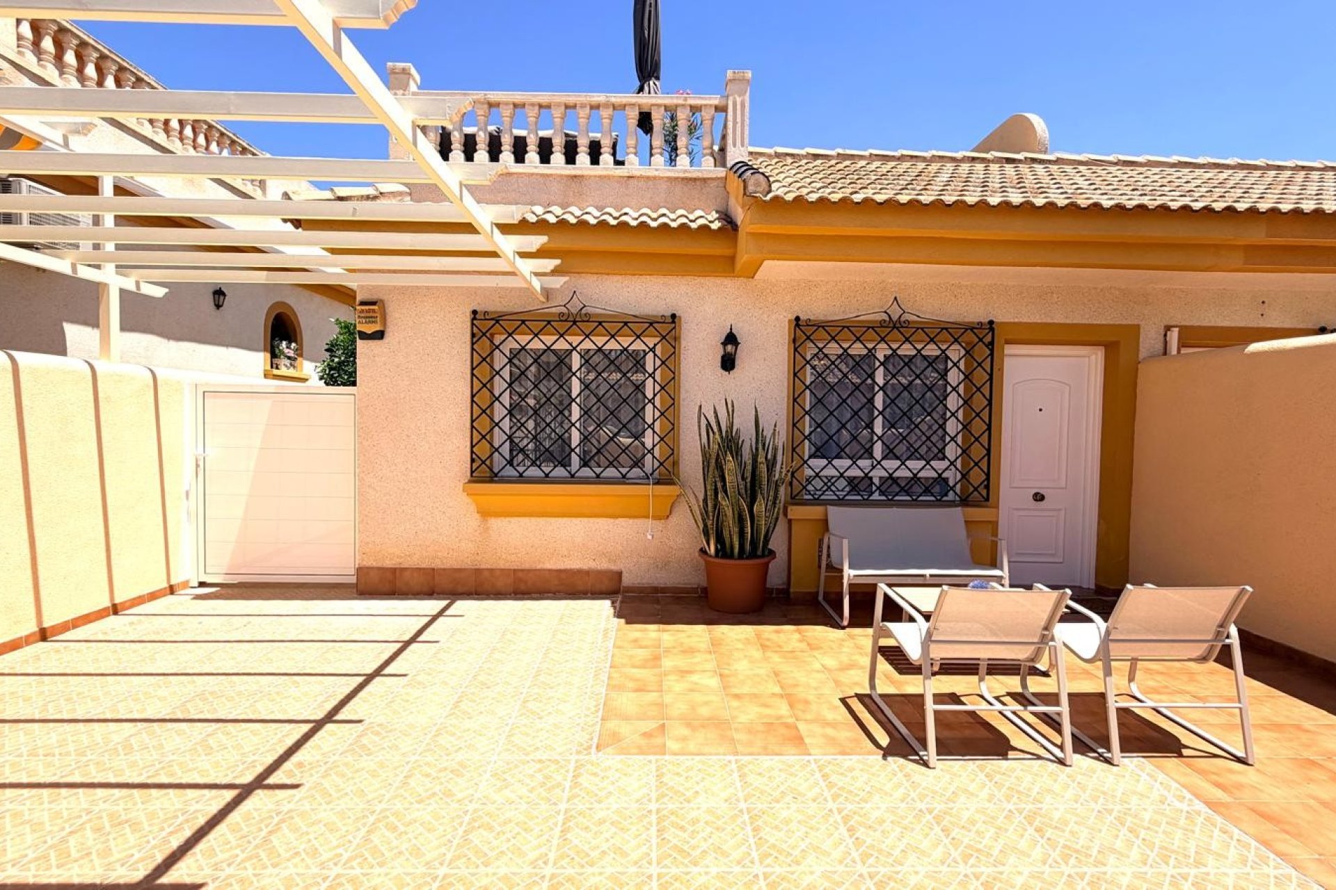 Venta - Chalet - Los Montesinos - Urbanizacion montesol