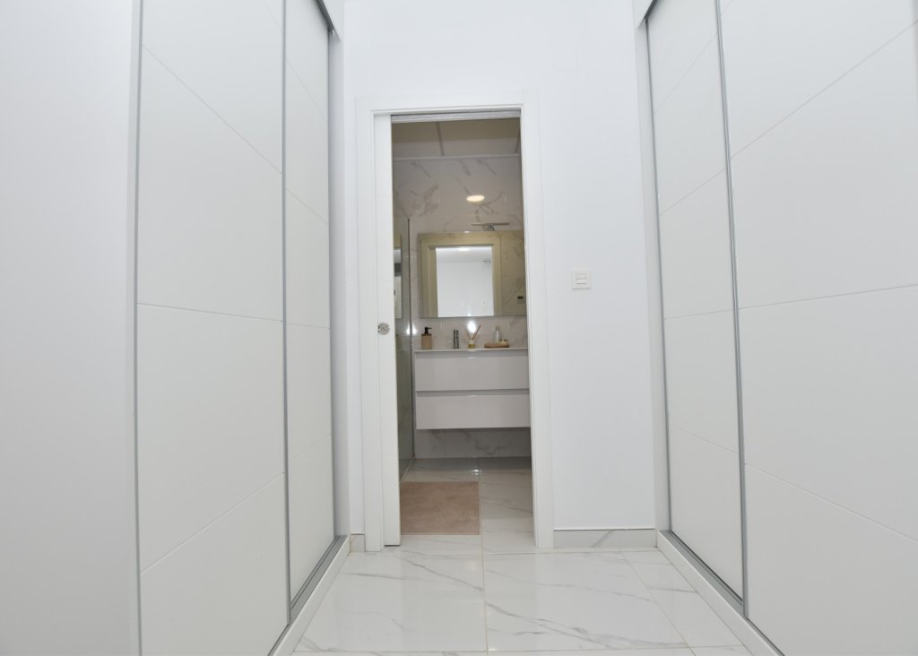 Venta - Chalet - Los Montesinos