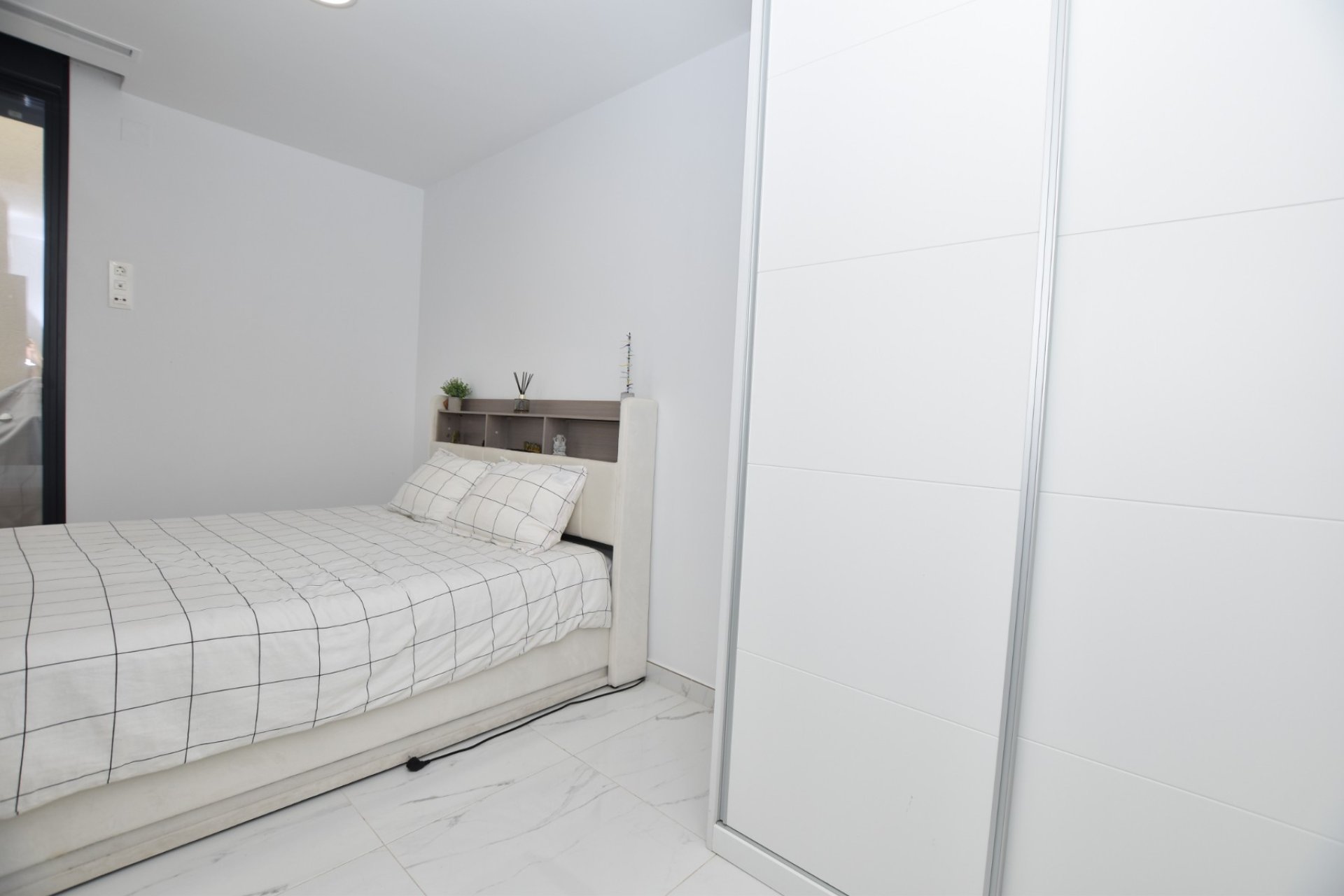 Venta - Chalet - Los Montesinos