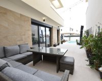 Venta - Chalet - Los Montesinos