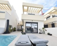 Venta - Chalet - Los Montesinos