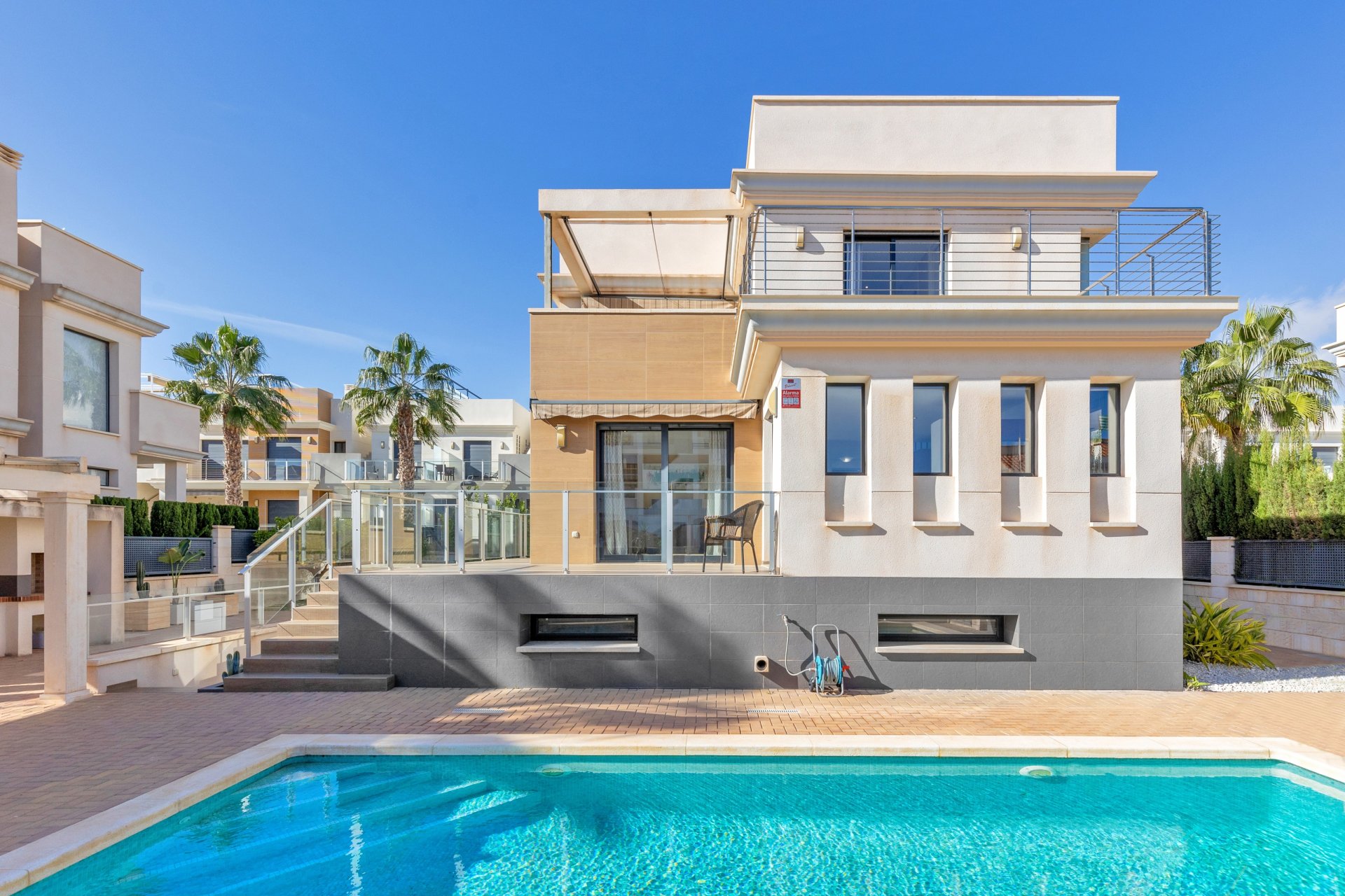 Venta - Chalet - Orihuela Costa - La Zenia