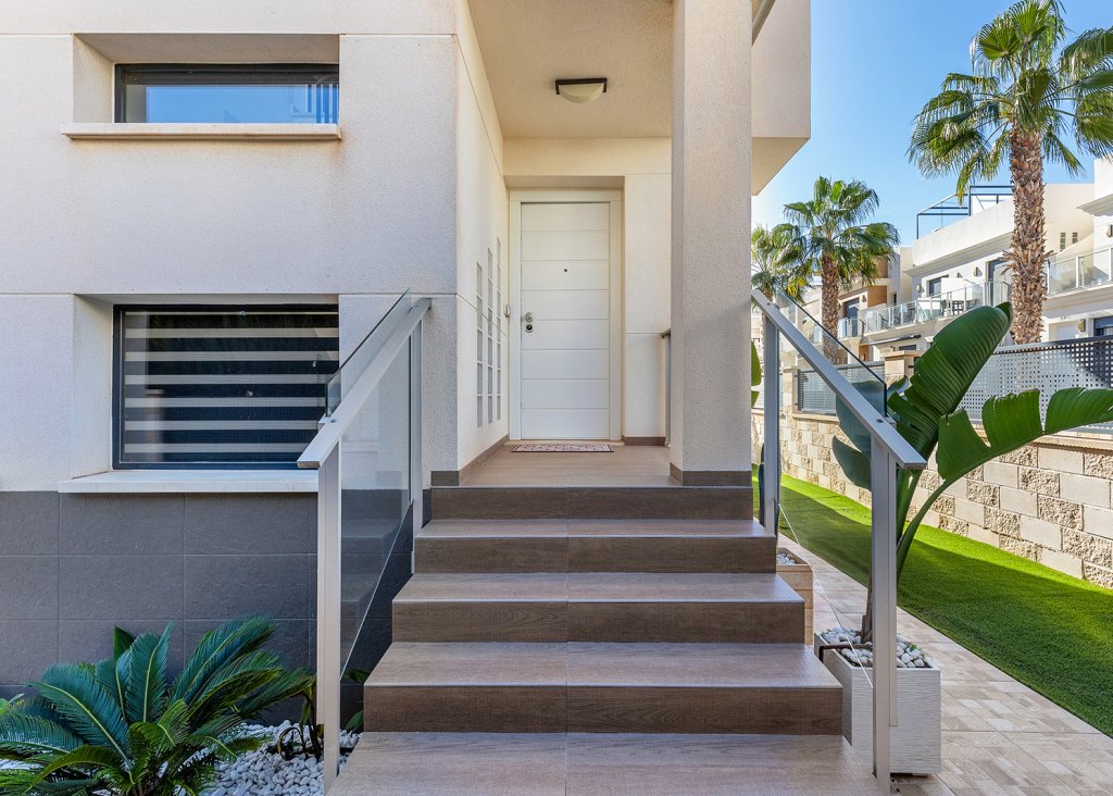 Venta - Chalet - Orihuela Costa - La Zenia