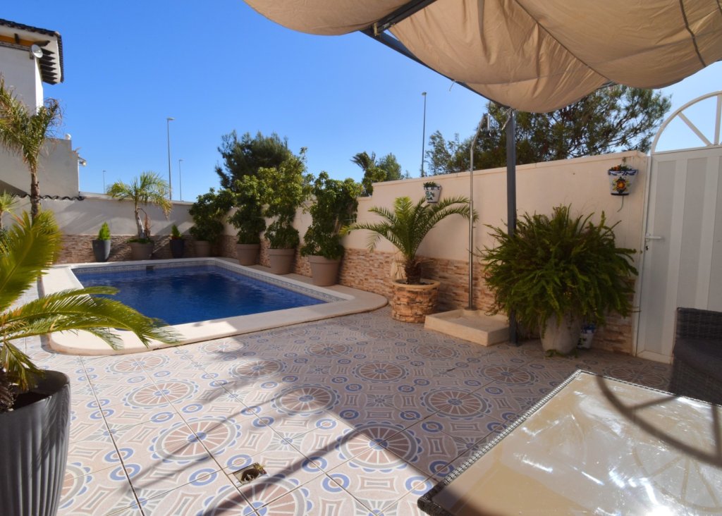 Venta - Chalet - Orihuela Costa - Playa Flamenca