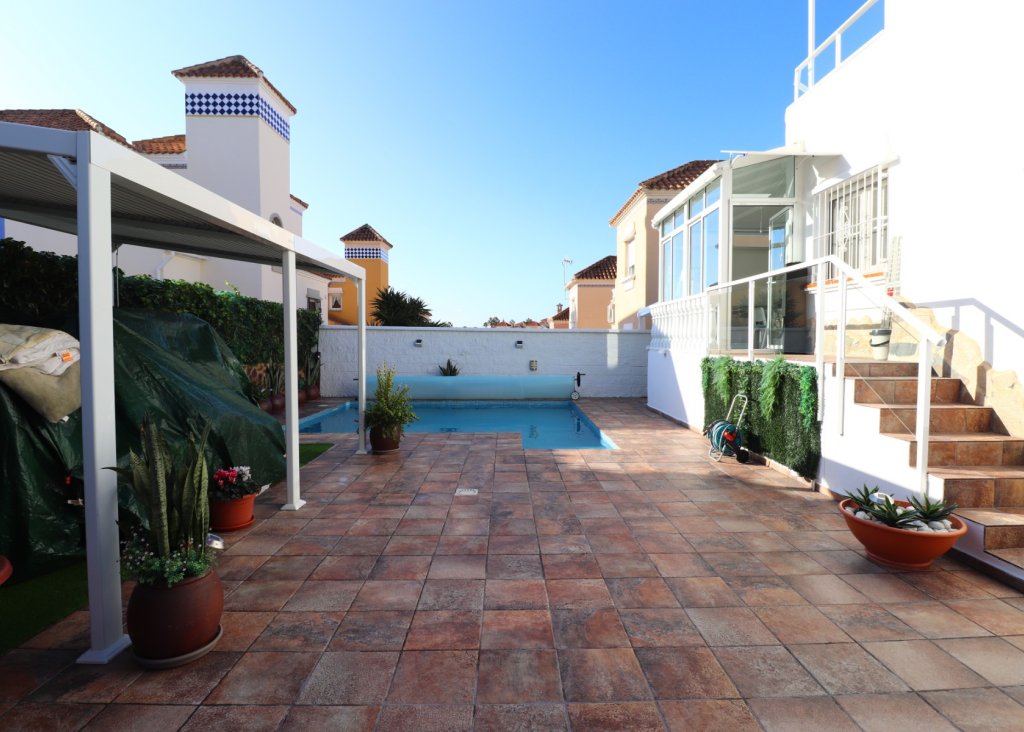 Venta - Chalet - Orihuela Costa - Villamartin