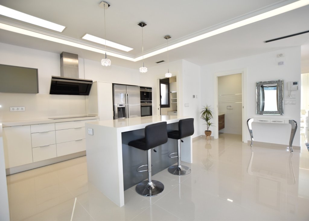 Venta - Chalet - San Miguel de Salinas