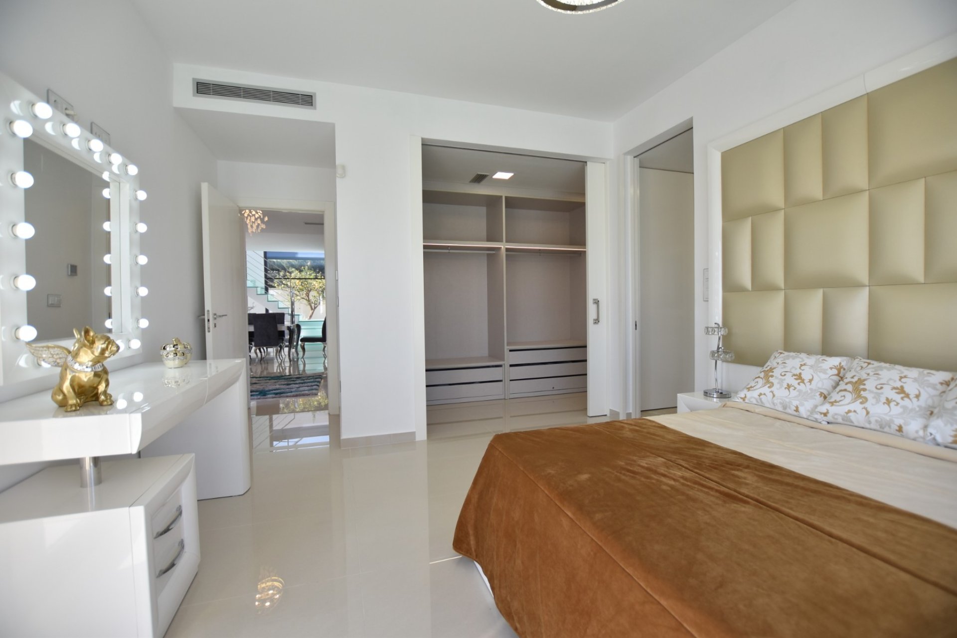 Venta - Chalet - San Miguel de Salinas