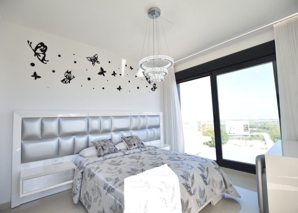 Venta - Chalet - San Miguel de Salinas