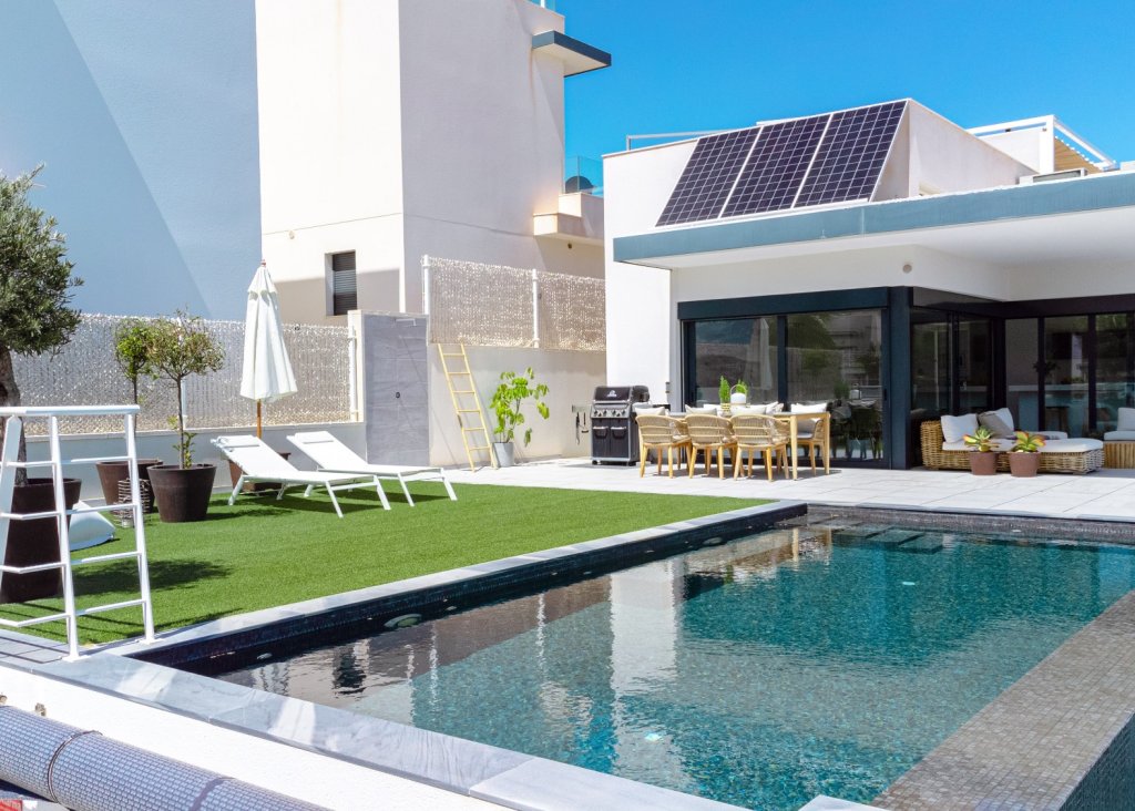 Venta - Chalet - San Miguel de Salinas