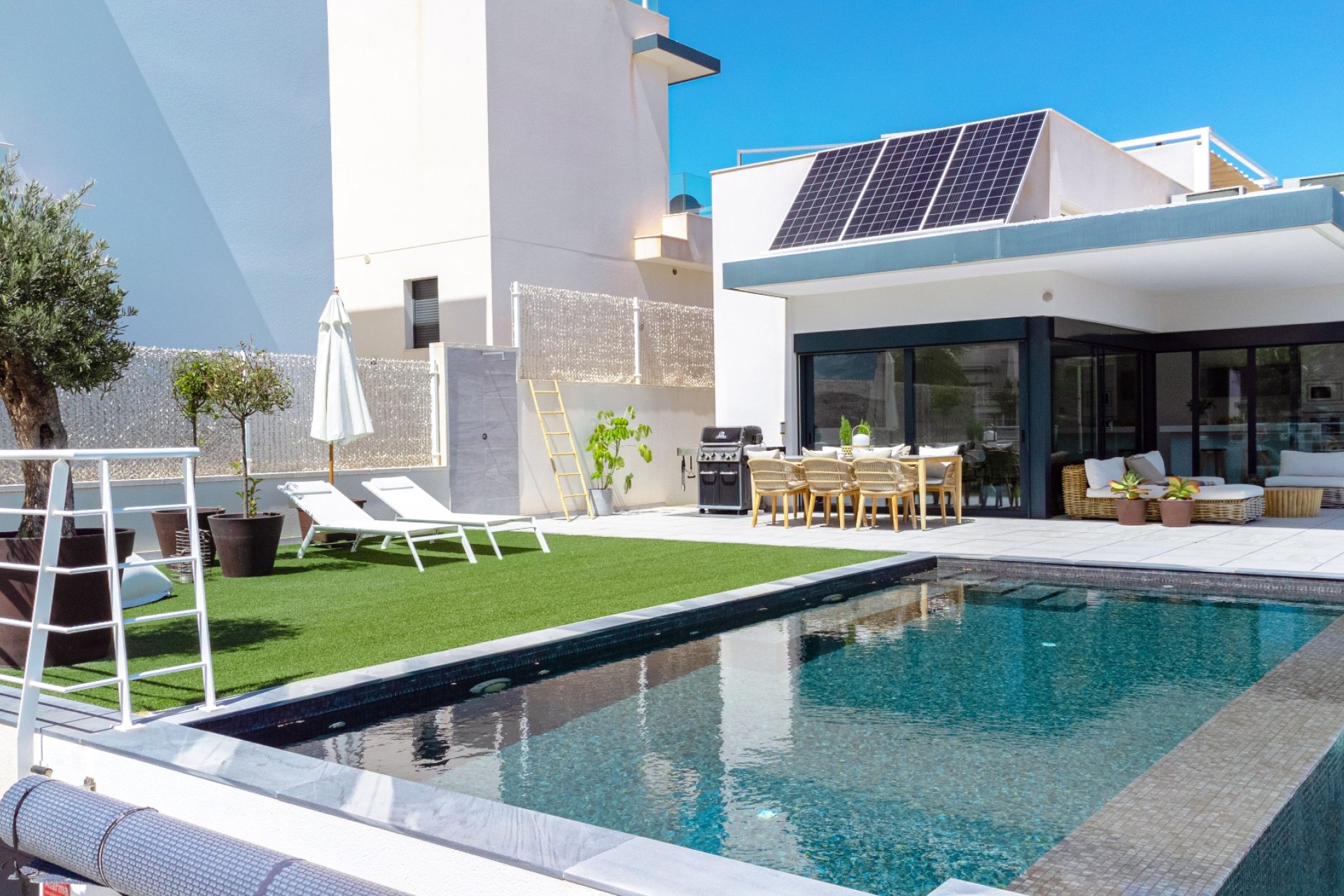 Venta - Chalet - San Miguel de Salinas