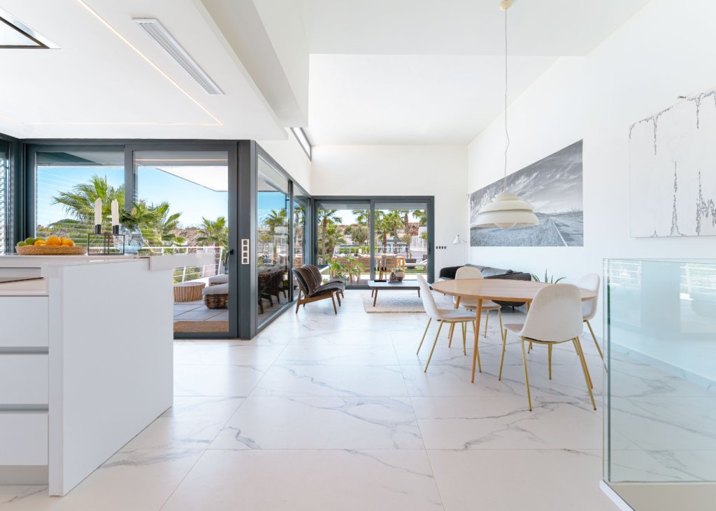 Venta - Chalet - San Miguel de Salinas