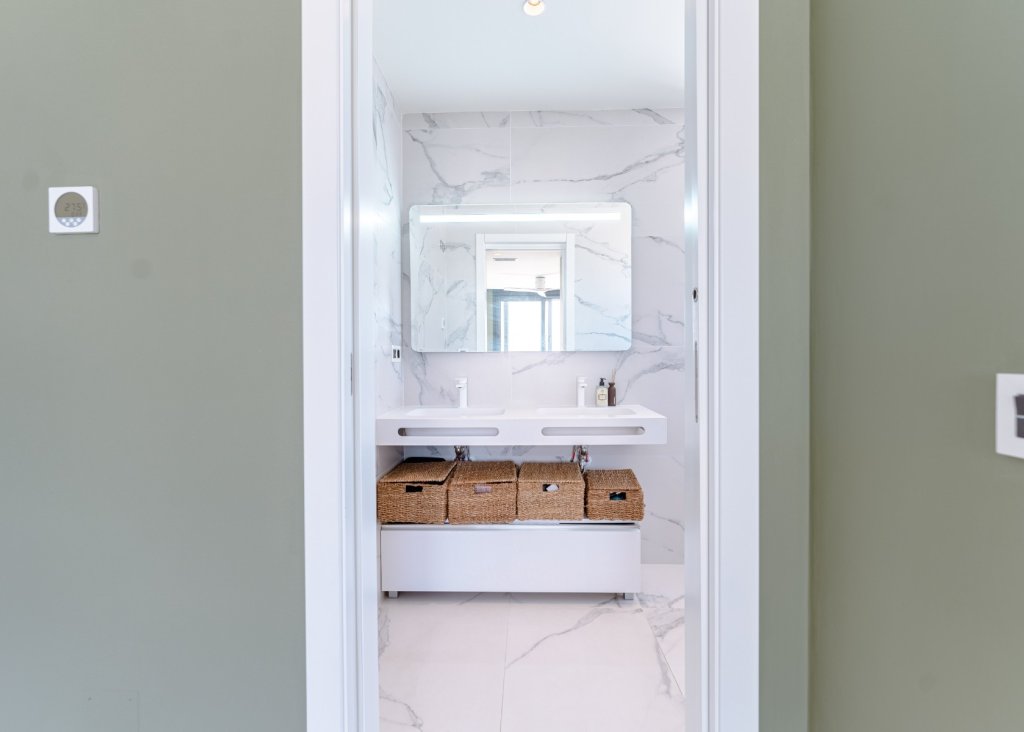 Venta - Chalet - San Miguel de Salinas