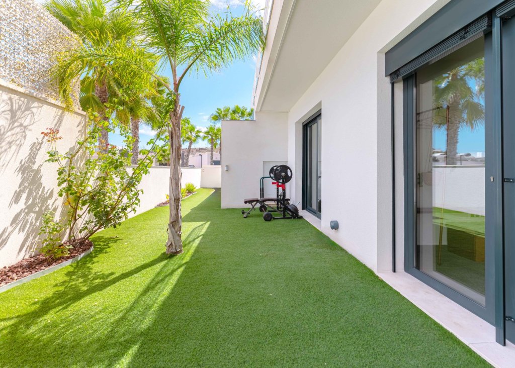 Venta - Chalet - San Miguel de Salinas