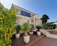 Venta - Chalet - Torrevieja - La Mata