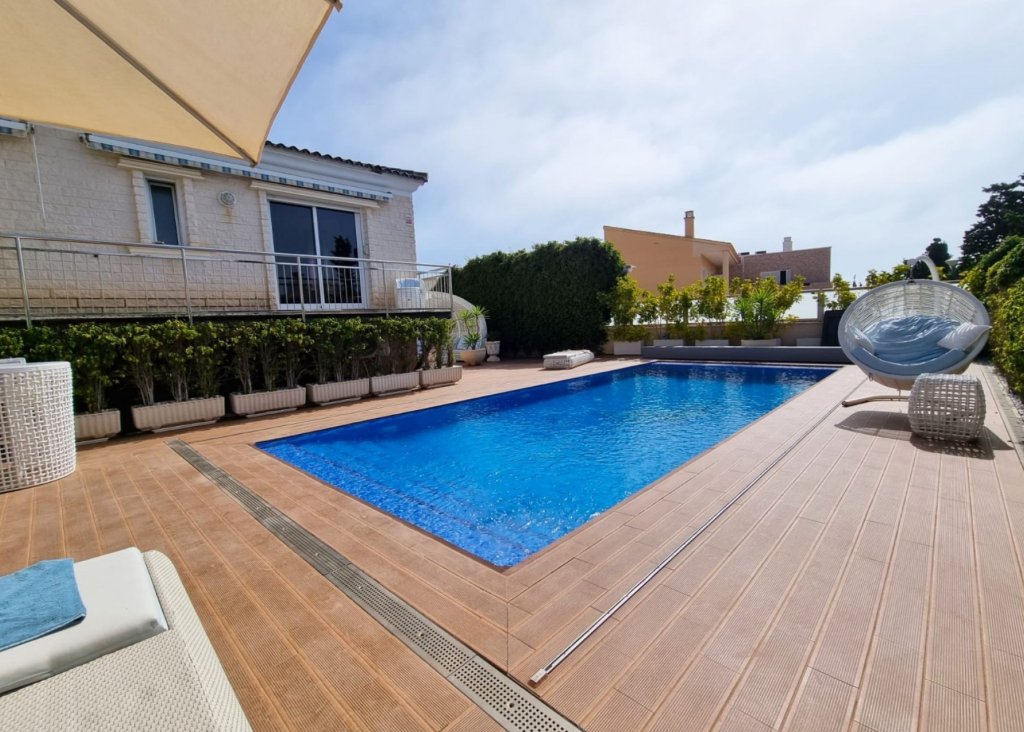 Venta - Chalet - Torrevieja - La Mata
