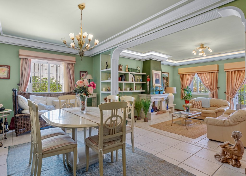 Venta - Chalet - Torrevieja - La Mata