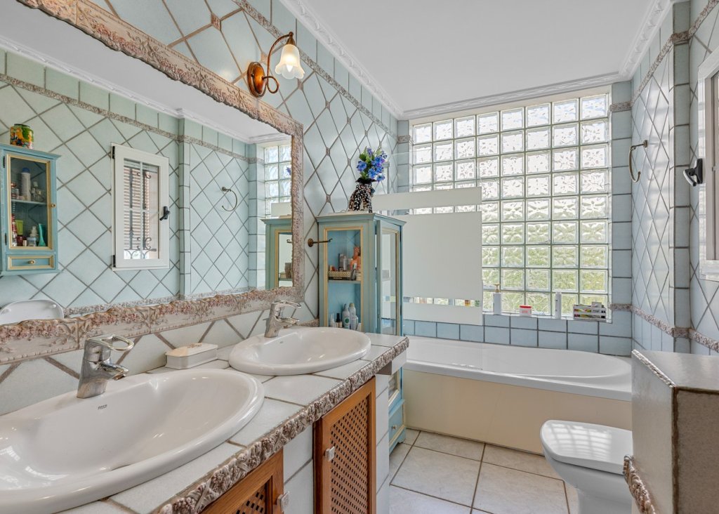 Venta - Chalet - Torrevieja - La Mata