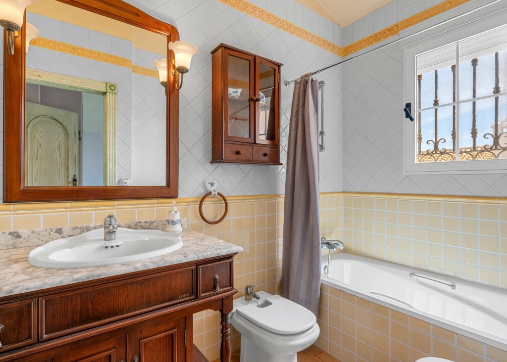 Venta - Chalet - Torrevieja - La Mata