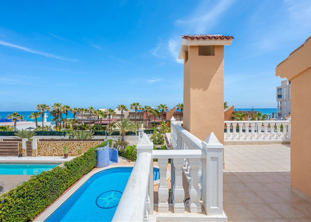 Venta - Chalet - Torrevieja - La Mata