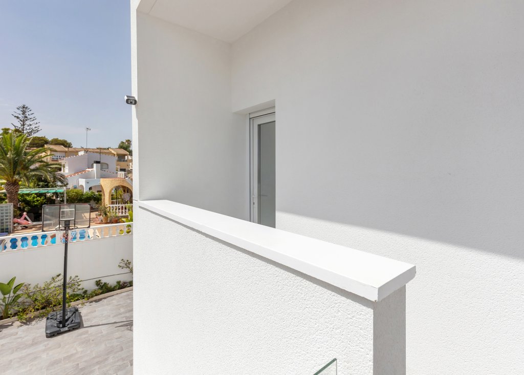 Venta - Chalet - Torrevieja - Los Balcones