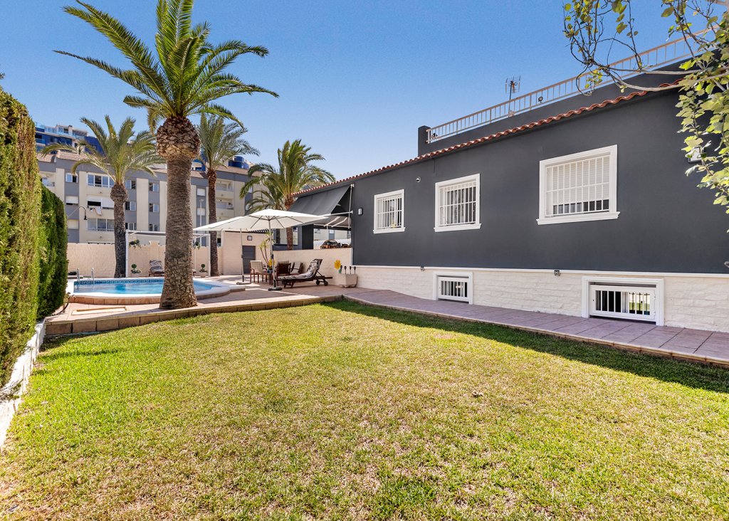 Venta - Chalet - Torrevieja - Rocio del Mar