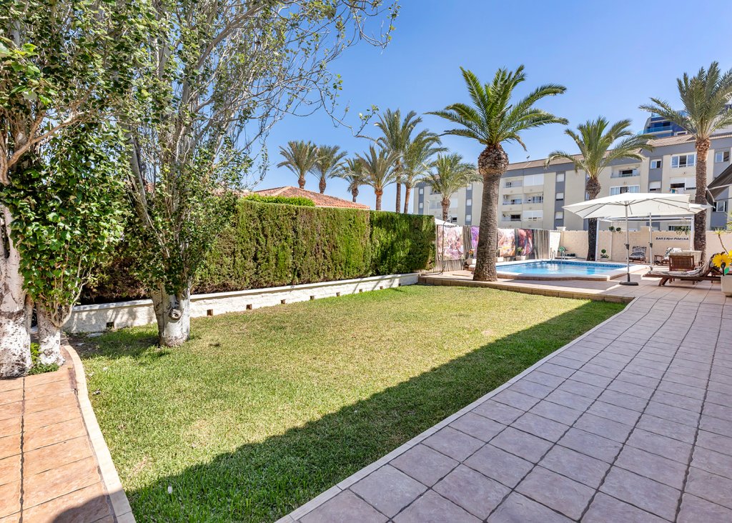 Venta - Chalet - Torrevieja - Rocio del Mar