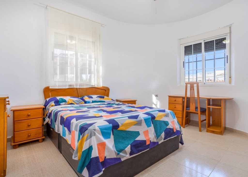 Venta - Chalet - Torrevieja - Urbanización San Luis