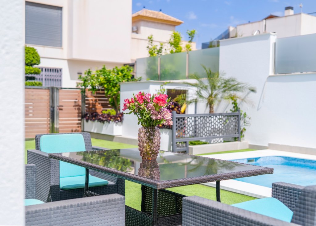 Venta - Chalet - Torrevieja