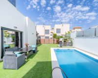 Venta - Chalet - Torrevieja