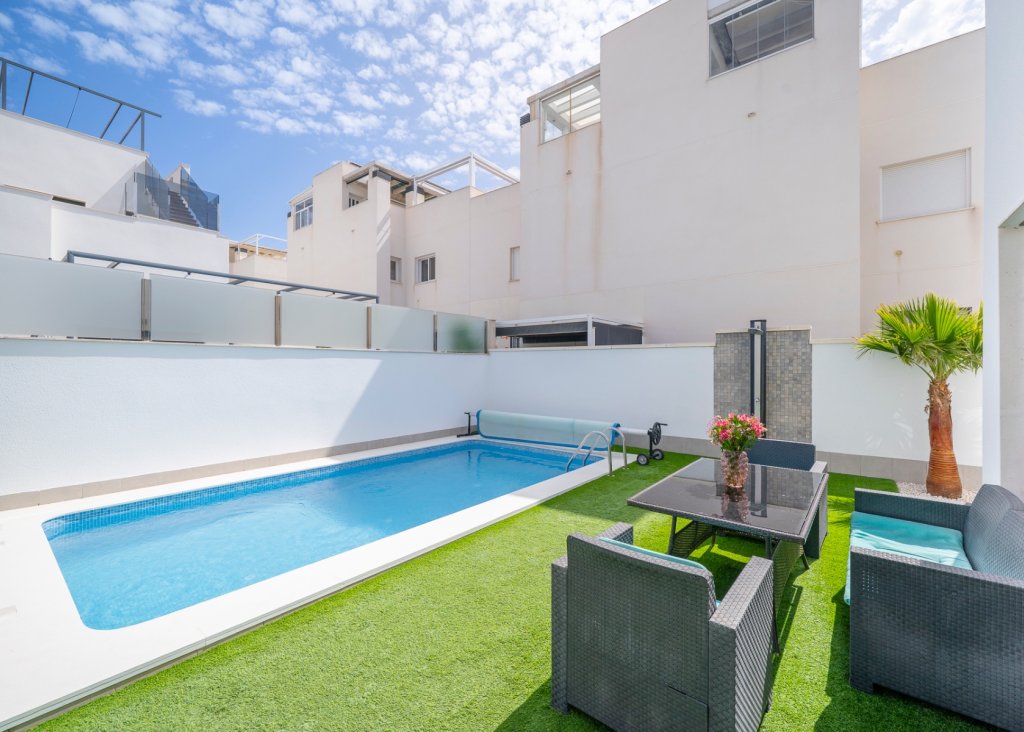 Venta - Chalet - Torrevieja