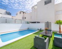 Venta - Chalet - Torrevieja