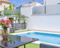 Venta - Chalet - Torrevieja