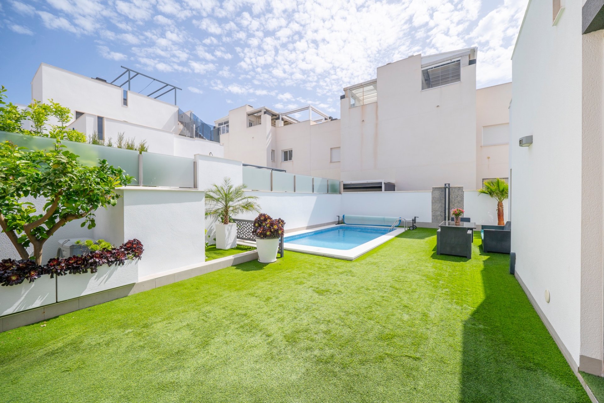 Venta - Chalet - Torrevieja