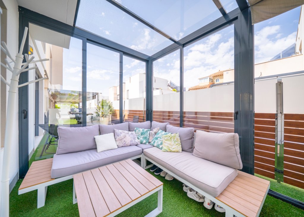 Venta - Chalet - Torrevieja