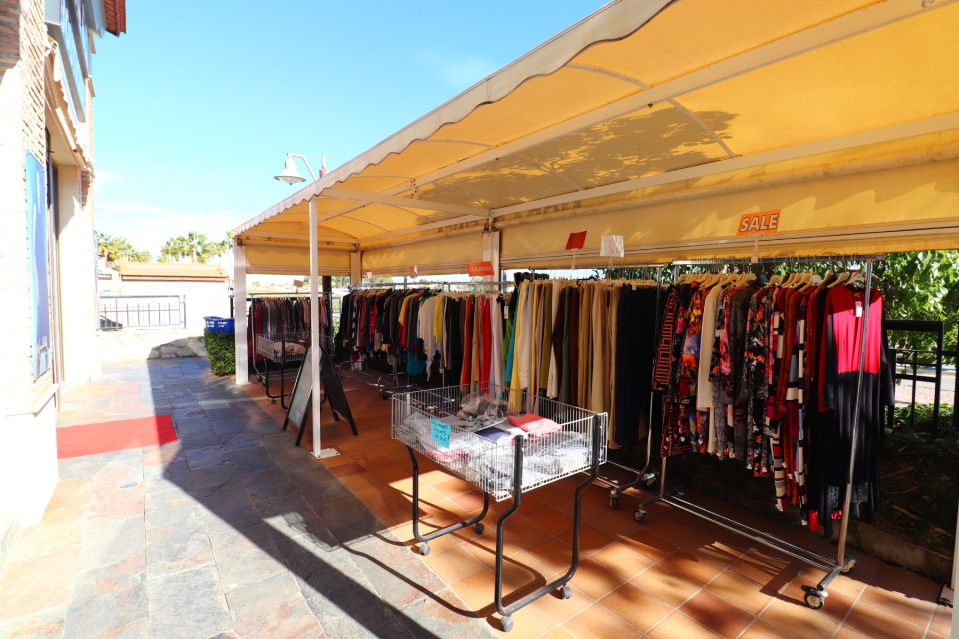 Venta - Commercial - Algorfa - La Finca Golf Resort