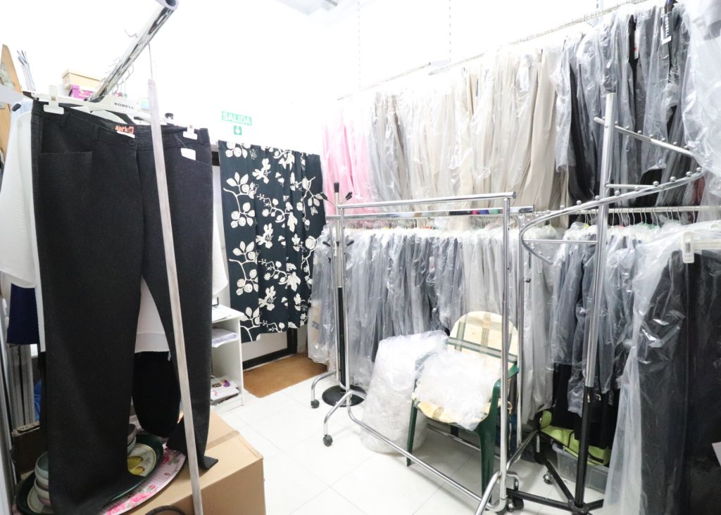 Venta - Commercial - Algorfa - La Finca Golf Resort