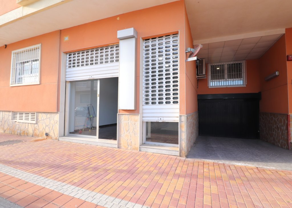 Venta - Commercial - Formentera del Segura - Formentera - Village