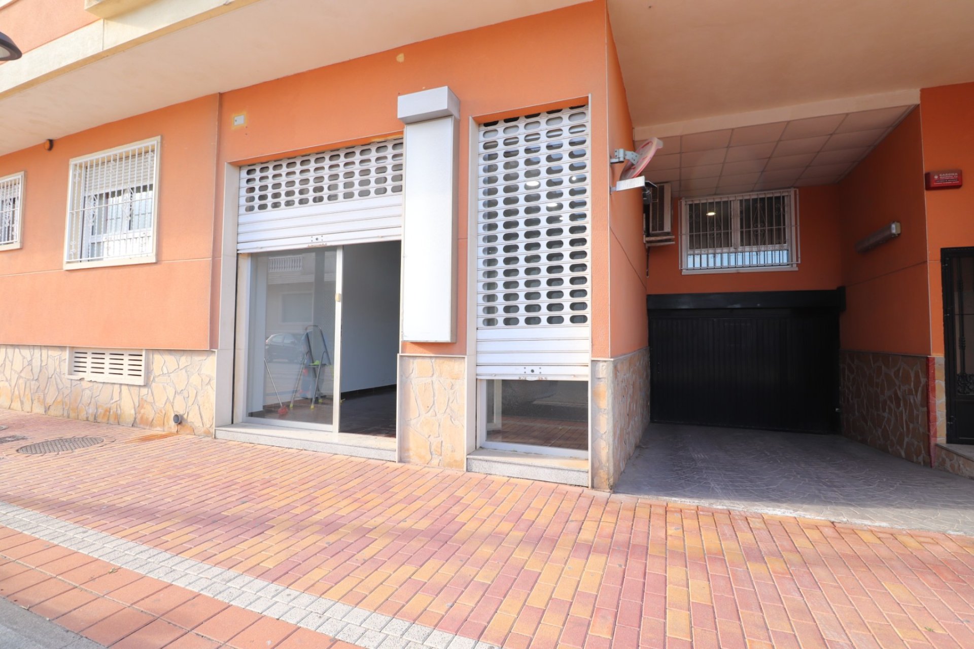 Venta - Commercial - Formentera del Segura - Formentera - Village