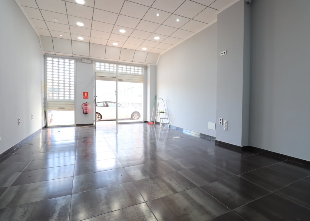 Venta - Commercial - Formentera del Segura - Formentera - Village