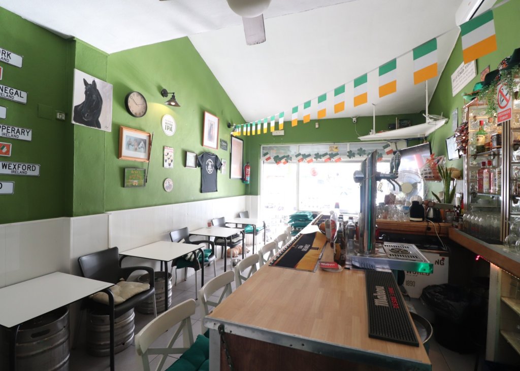 Venta - Commercial (Freehold) - Torrevieja - El Chaparral