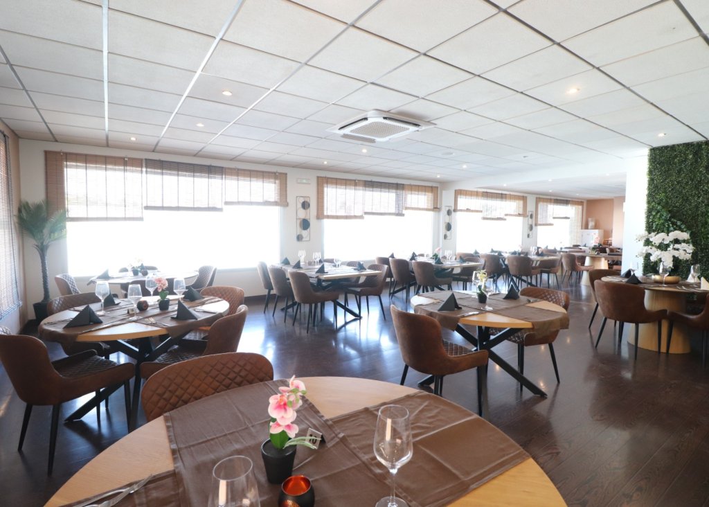 Venta - Commercial (Leasehold) - Ciudad Quesada - Ciudad Quesada - Town