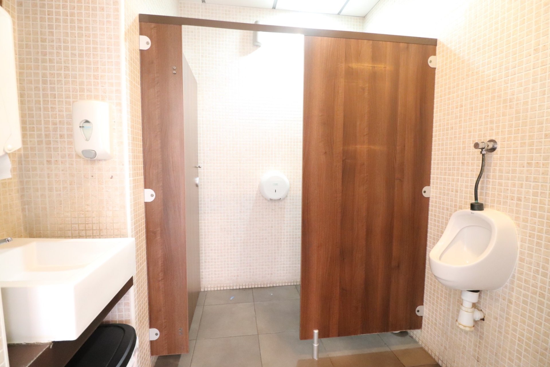 Venta - Commercial (Leasehold) - Ciudad Quesada - Ciudad Quesada - Town