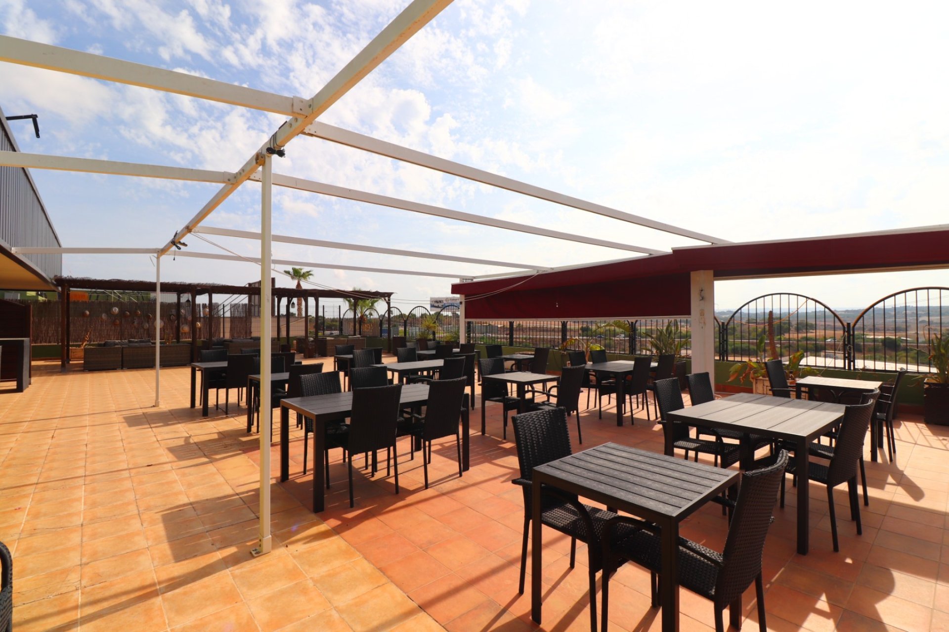 Venta - Commercial (Leasehold) - Ciudad Quesada - Ciudad Quesada - Town