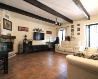 Venta - Finca / Country Property - Albatera - Albatera - Country